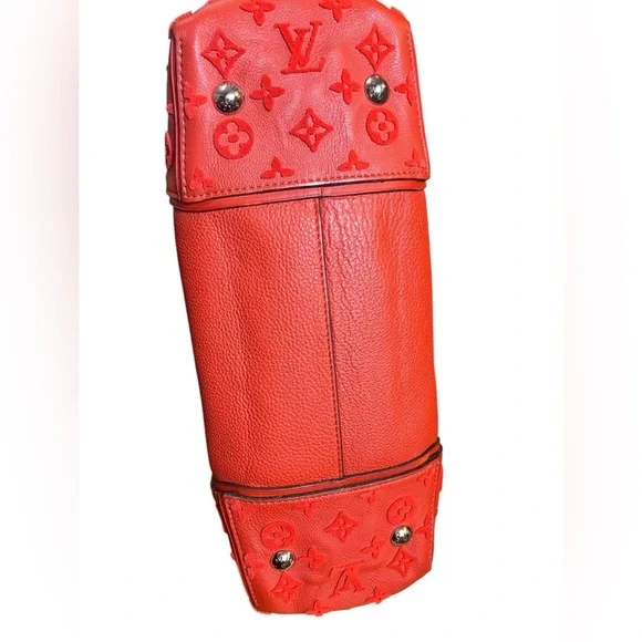 Louis Vuitton Rare Cachemire W Beautiful Red Handbag - Picture 8 of 9